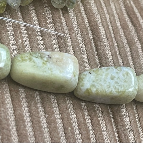 3 STRANDS OF BEADS - Picture 4 of 5